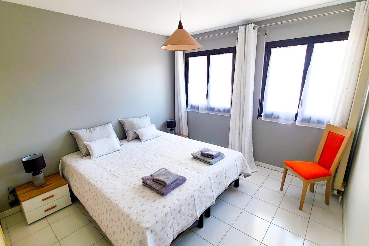 Appartement Regard Sur Les Remparts - Terrasse & Parking à Avignon Extérieur photo