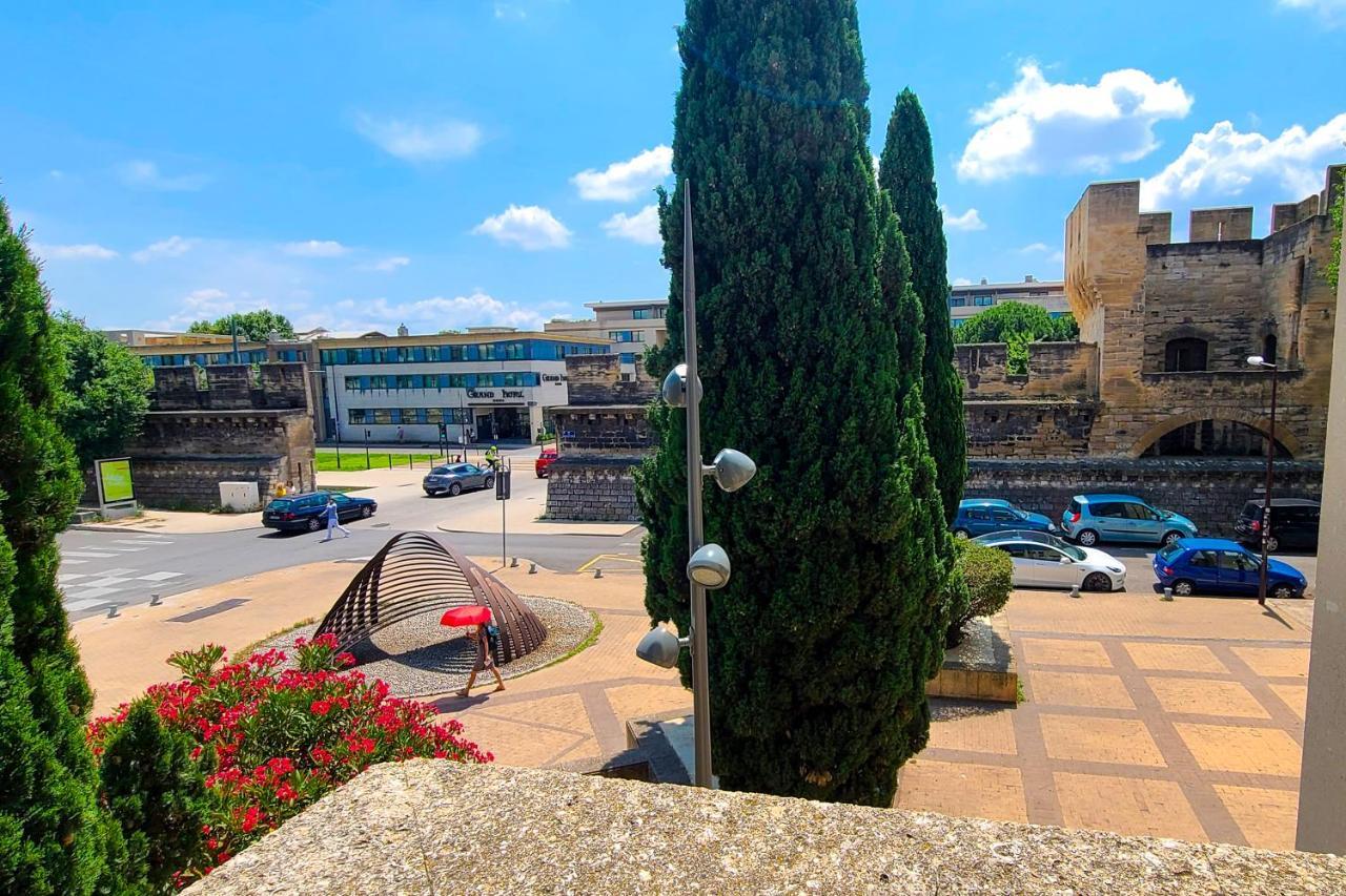Appartement Regard Sur Les Remparts - Terrasse & Parking à Avignon Extérieur photo